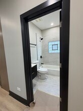 5252 W Berteau Ave in Chicago, IL - Building Photo - Building Photo