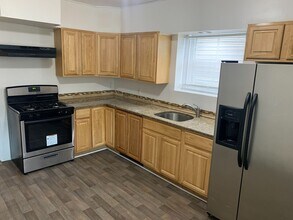 204 3rd St in Newark, NJ - Building Photo - Building Photo