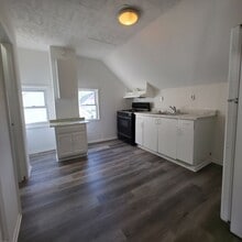 3549-3549 Trent Ave in Cleveland, OH - Building Photo - Building Photo