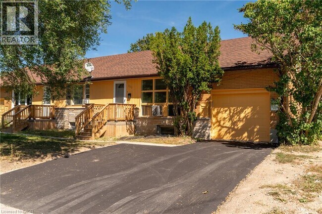 301 Franklin St N in Kitchener, ON - Building Photo - Building Photo