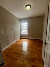 270 Bowdoin St, Unit #2 in Boston, MA - Foto de edificio - Building Photo