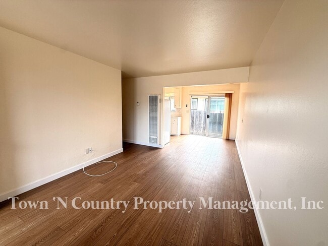 239 W Alvin Dr in Salinas, CA - Building Photo - Building Photo