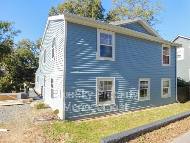 property at 315-6 1/2 6 1/2 St SW