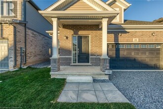 35 Willson Dr in Thorold, ON - Building Photo - Building Photo