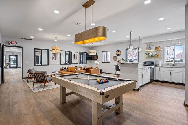 Hunters Ridge Apartments & Townhomes