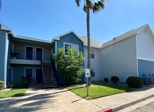 Keystone Apartments in Weslaco, TX - Building Photo - Building Photo