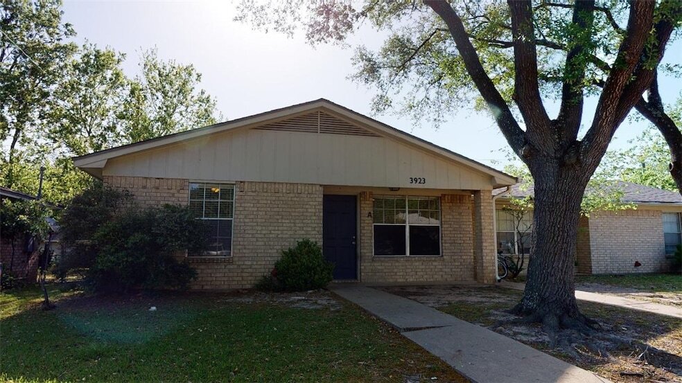 3923 Olive St, Unit A in Bryan, TX - Building Photo