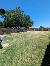 8824 Fox Creek Dr in Stockton, CA - Building Photo - Building Photo