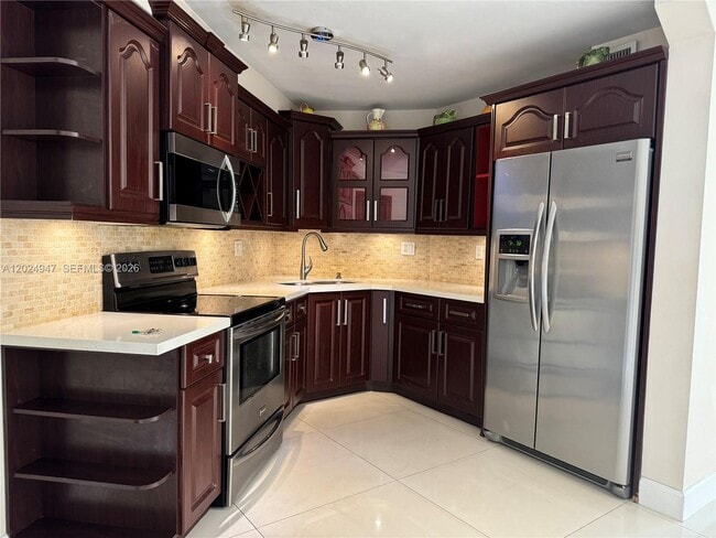 property at 9411 Fontainebleau Blvd