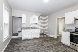 1025 W 17th St in Lorain, OH - Foto de edificio - Building Photo