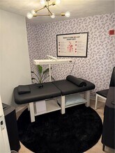 990 Main St in East Greenwich, RI - Building Photo - Building Photo