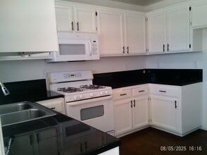 525 Sunset Meadow Ln in Bakersfield, CA - Building Photo - Building Photo