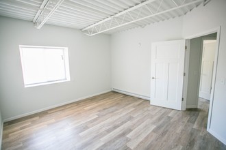 915 S Superior St in Antigo, WI - Building Photo - Interior Photo