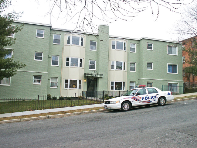 Renaissance Apartments in Washington, DC - Building Photo - Building Photo