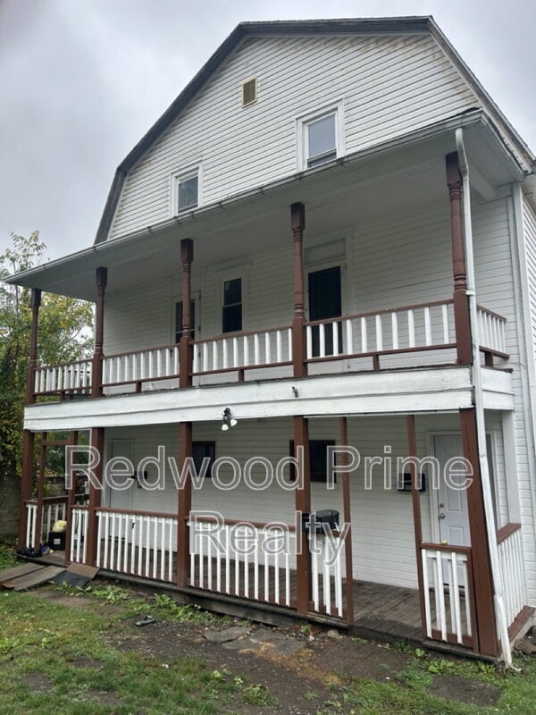 property at 901-903 Coleman Ave