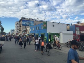 1313 Ocean Front Walk in Venice, CA - Building Photo - Building Photo