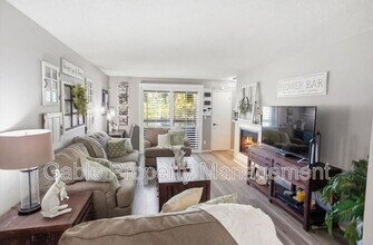 20305 Rue Crevier in Santa Clarita, CA - Building Photo - Building Photo