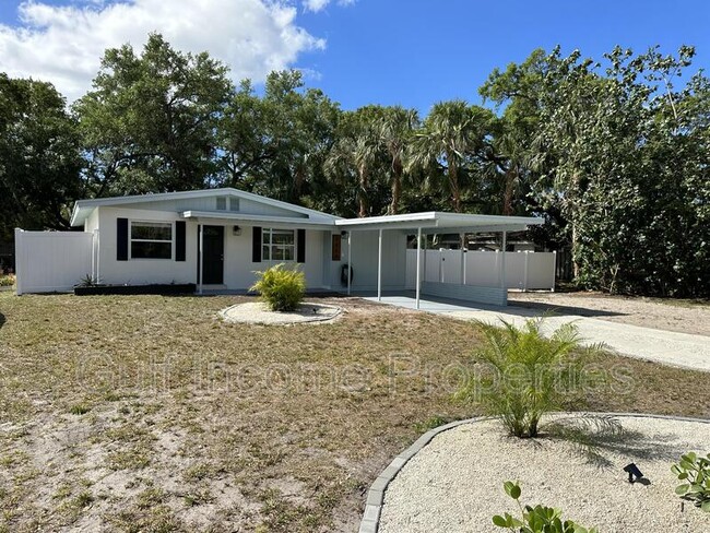 property at 2200 Floyd St