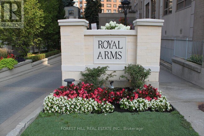 property at 808-5418-5418 Yonge St