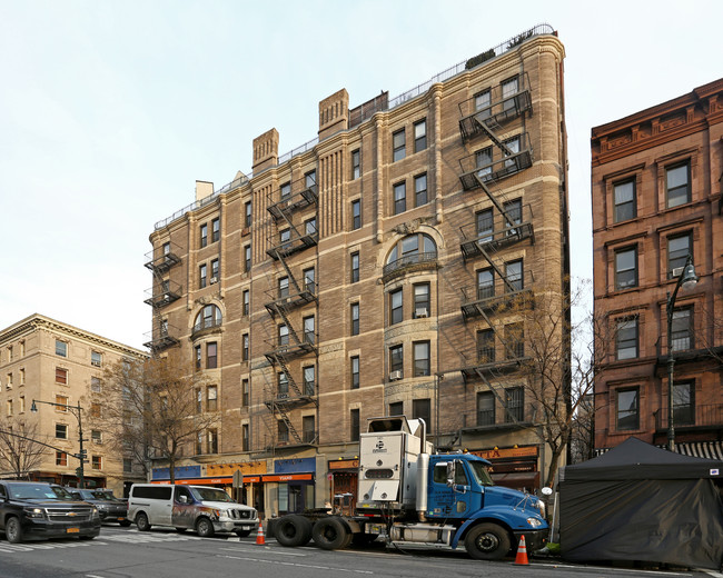 513-517 Columbus Ave in New York, NY - Building Photo - Building Photo