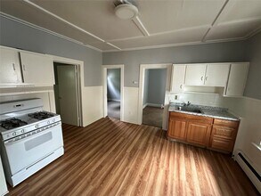 55 Sprague Ave in Middletown, NY - Building Photo - Building Photo
