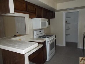 12478 Redbud Rd in Desert Hot Springs, CA - Building Photo - Building Photo