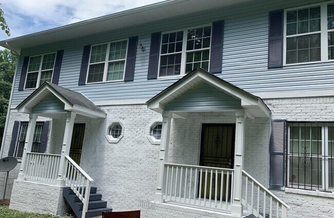 2456 Spring St NW in Atlanta, GA - Building Photo - Building Photo