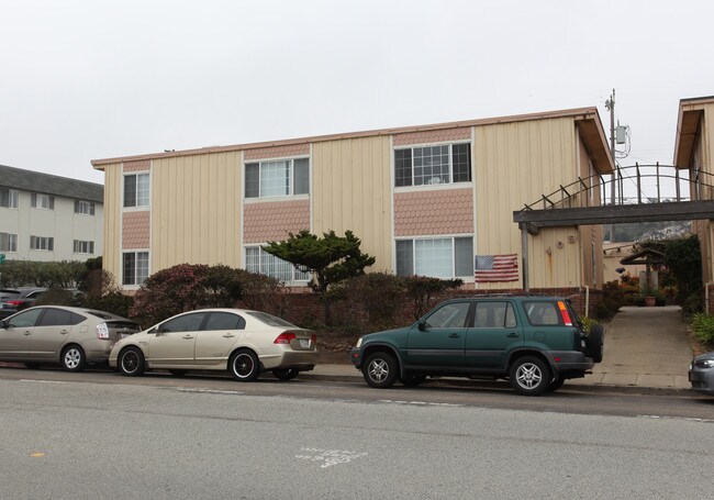 405 Esplanade in Pacifica, CA - Building Photo - Building Photo