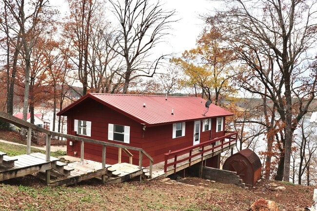 property at 386 River Terrace Dr