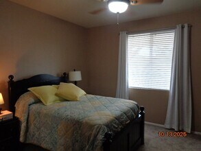 1639 Norberry St in Lancaster, CA - Building Photo - Building Photo