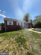 409 McArthur Dr in Rockville, MD - Building Photo - Building Photo
