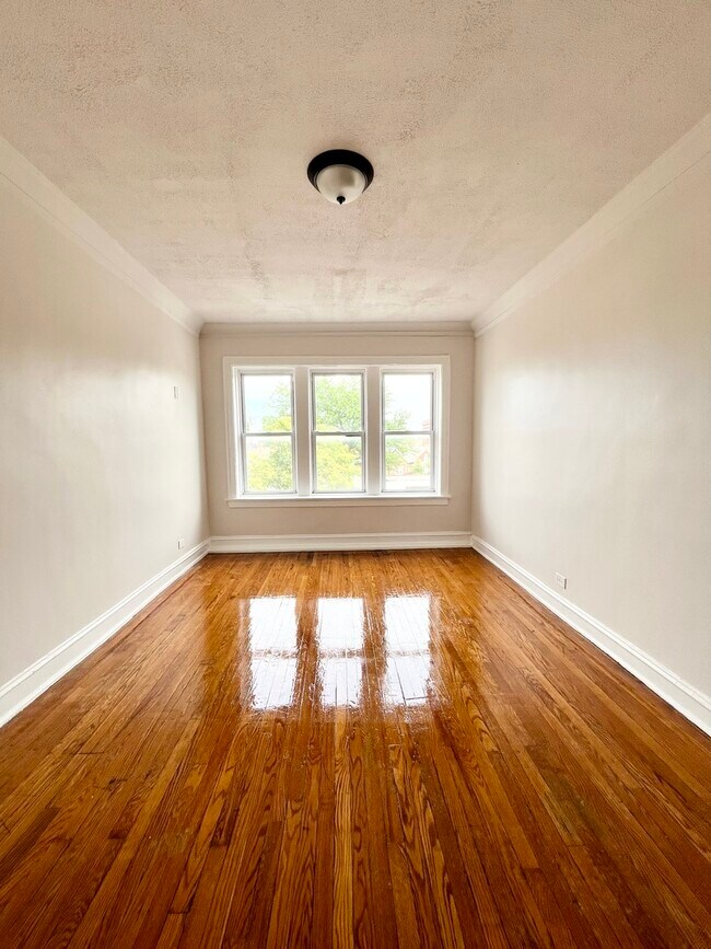 3705 W Division St in Chicago, IL - Building Photo - Building Photo