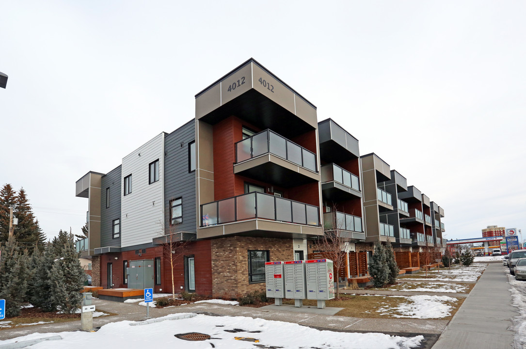 Wildwood in Calgary, AB - Building Photo