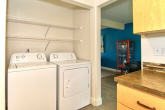 Block 88 in Vancouver, WA - Building Photo - Building Photo