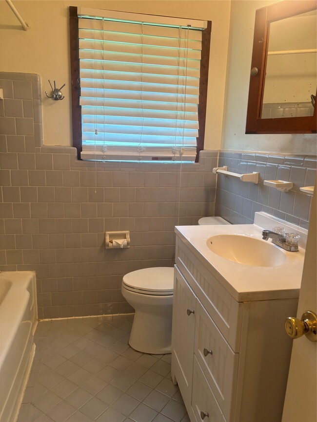 property at 4713 Saxon St