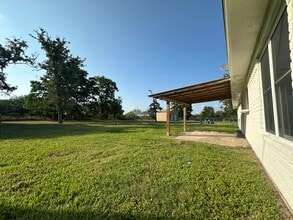 241 Buck Square St in Victoria, TX - Building Photo - Building Photo