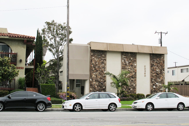 20360 Anza Ave in Torrance, CA - Foto de edificio - Building Photo