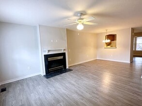 7059 Pine Orchard Ct in Chesterfield, VA - Building Photo - Building Photo