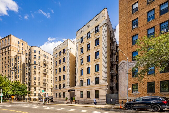 244 Riverside Dr in New York, NY - Building Photo - Building Photo
