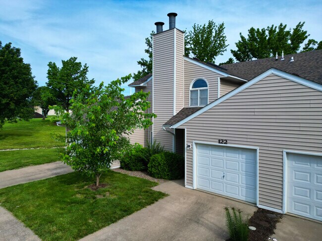122 Grn Mdws Rd in Columbia, MO - Building Photo - Building Photo