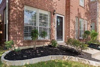 9435 Blue Jay Way in Irving, TX - Building Photo - Building Photo