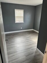 1080 W Lincoln Hwy, Unit Apt 4 in Coatesville, PA - Building Photo - Building Photo