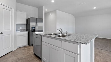 9425 Mountain Pass Dr in Fort Worth, TX - Building Photo - Building Photo