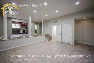 6517 Kester Ave in Los Angeles, CA - Building Photo