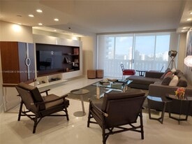 3000 Island Blvd in Aventura, FL - Building Photo