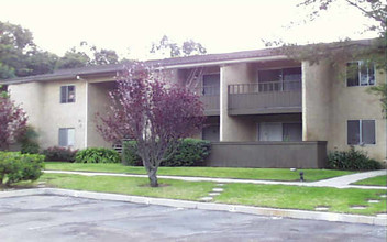 Brierwood Apartments in La Mesa, CA - Building Photo - Building Photo