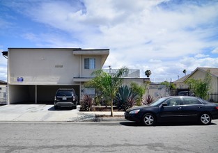 11116 Berendo Ave in Los Angeles, CA - Building Photo - Building Photo