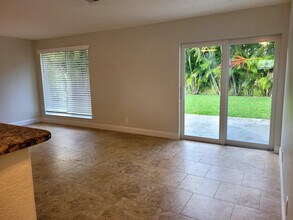 828 Cinnamon Rd in North Palm Beach, FL - Building Photo - Building Photo