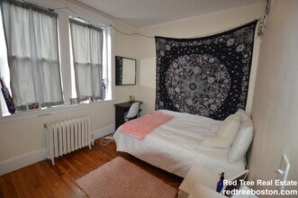 62 Egmont St, Unit 6 in Brookline, MA - Foto de edificio - Building Photo