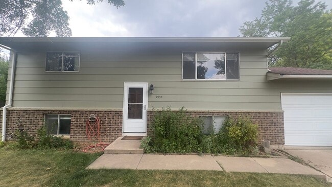 property at 2537 Timber Ct